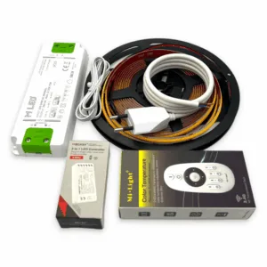 Komplet dæmpbar COB LED strip sæt med controller og fjernbetjening og varm hvid lysfarve.