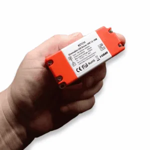 24V Mito Dæmpbar LED Driver til Mito møbelspot og Mini spot. Tilsluttes med 4-6 spot.