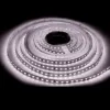 5 meter kraftigt 12V LED strip med en lysstyrke på 1500 lumens per løbende meter, 6000K Kold Hvid lysfarve