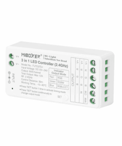 3 i 1 Controller fra Miboxer, som både kan indstilles til RGB, RGBW og RGB+CCT. Den kan styres med en, eller flere af Miboxers mange fysiske betjeningsmuligheder. Controlleren kan klare op til et samlet forbrug på 12A og virker med både 12V og 24V LED lyskilder.