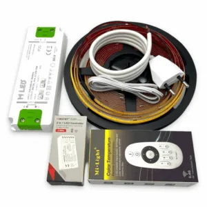 Komplet dæmpbar COB LED strip sæt med controller og fjernbetjening og neutral hvid lysfarve.