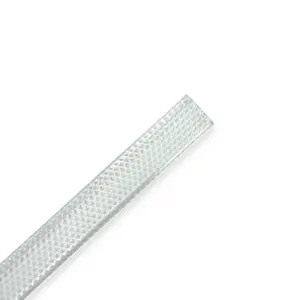 Prismatisk LED diffuser/cover til brug med alu-profiler. Passer til S1, S2, R1, R2, R9, R14, C1, S12, m.fl.